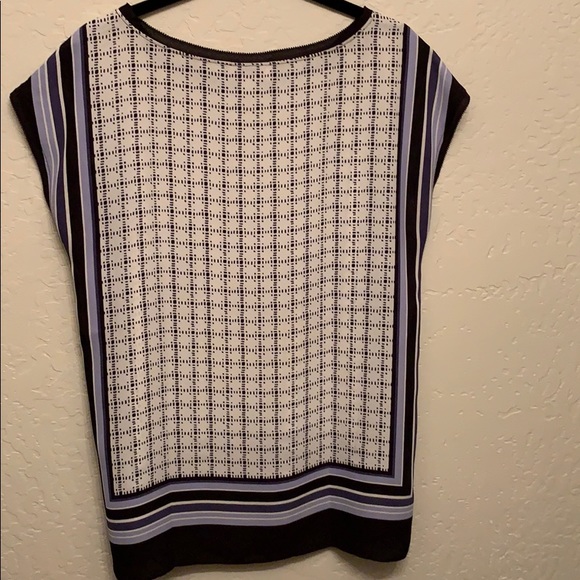 Multi‎ colored shell top - Picture 3 of 3